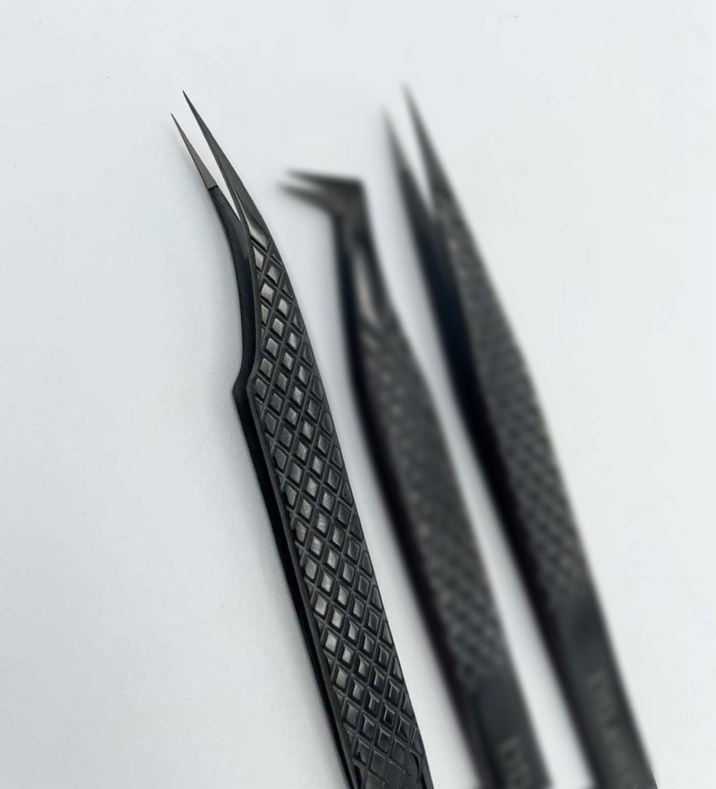 Fibre Tip Tweezer - Curved